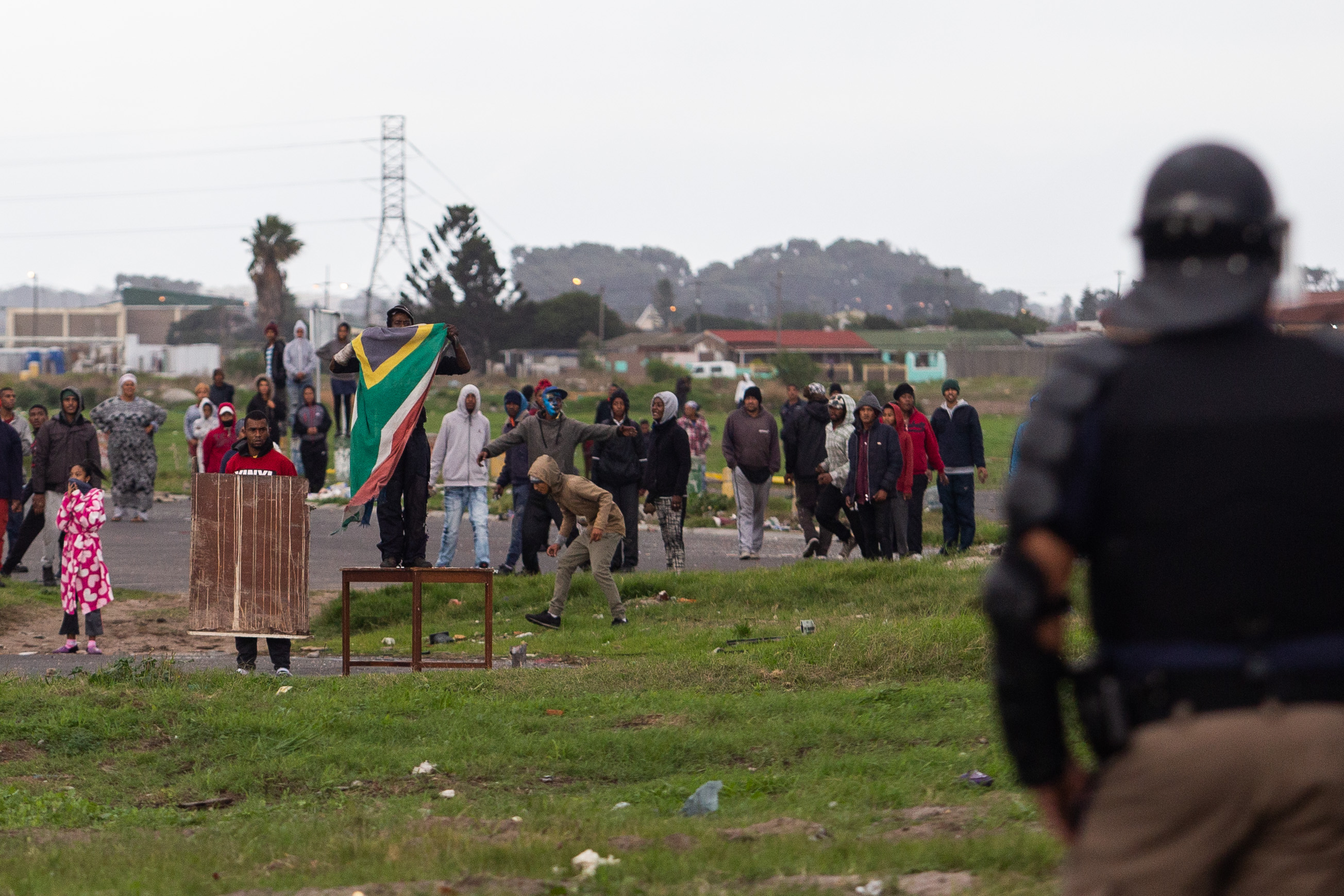 parkwood-erupts-in-protest-after-shack-demolitions-groundup